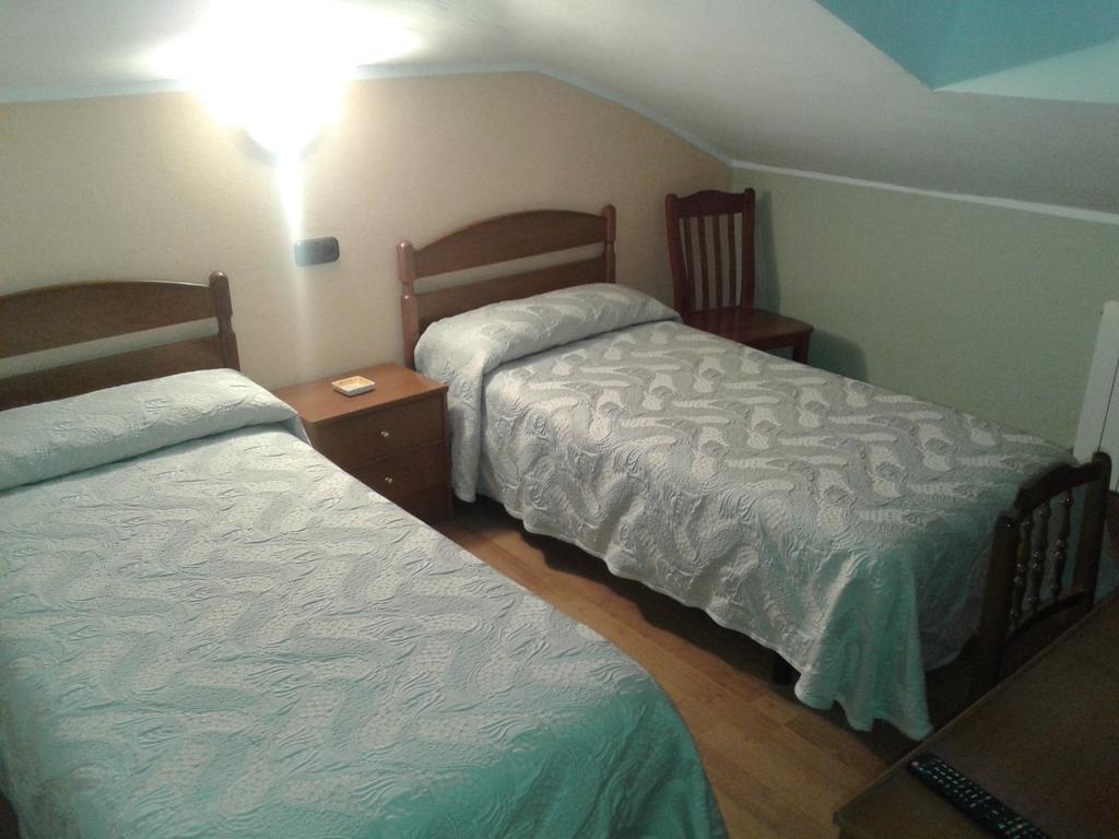 Hostal Les Bedules Oseja de Sajambre Room photo